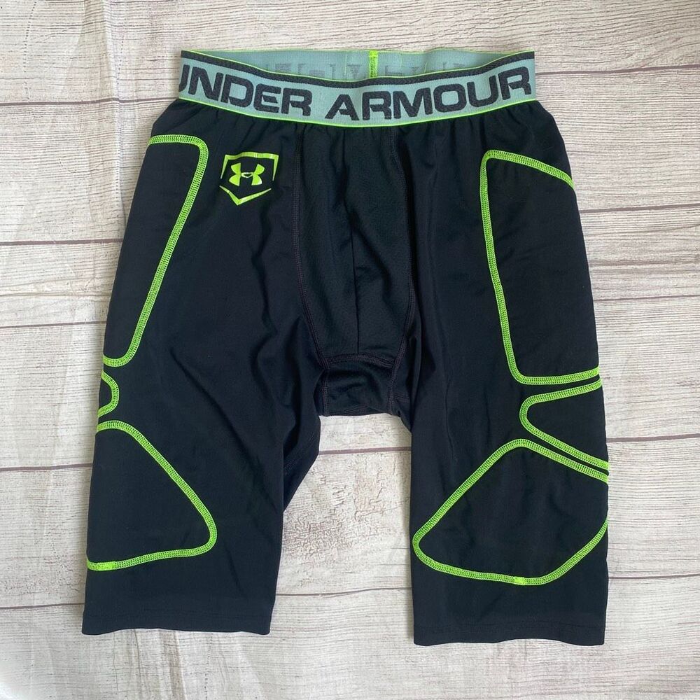 Under armour men S compression shorts with light padding black & yellow